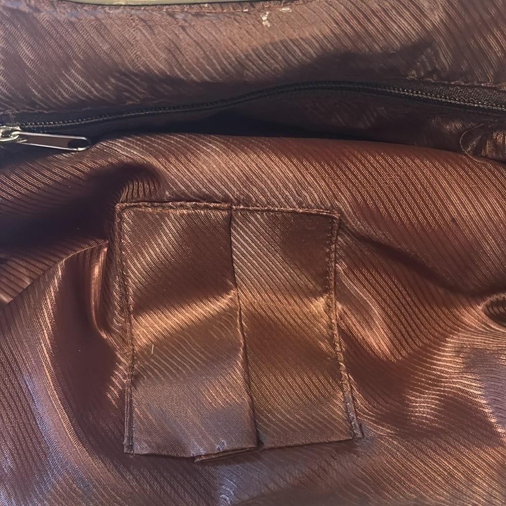 Sequined Shiny Evening Bag - Picture 9 of 11